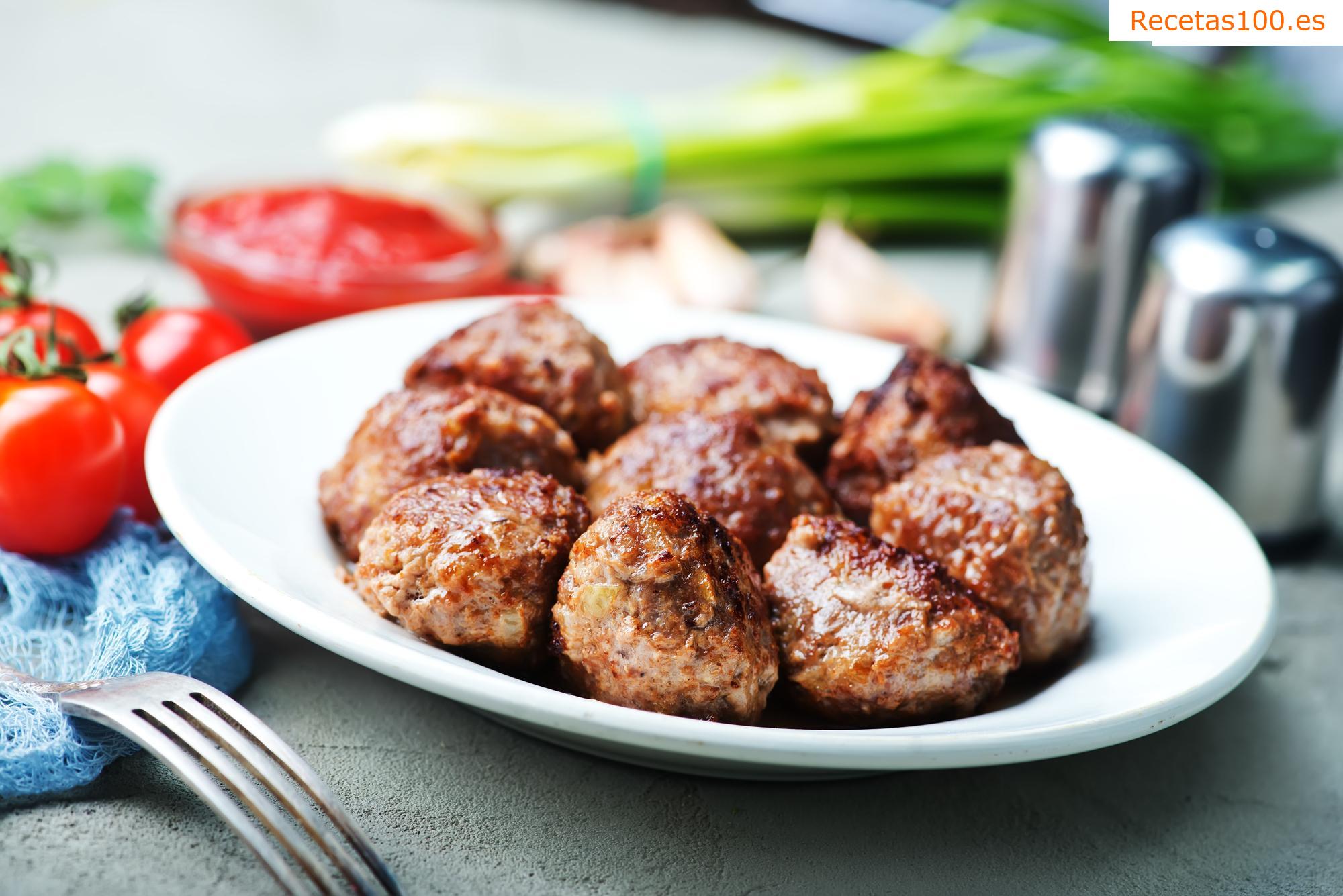 Albóndigas con arroz