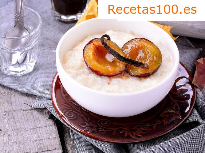 Arroz con leche y ciruelas