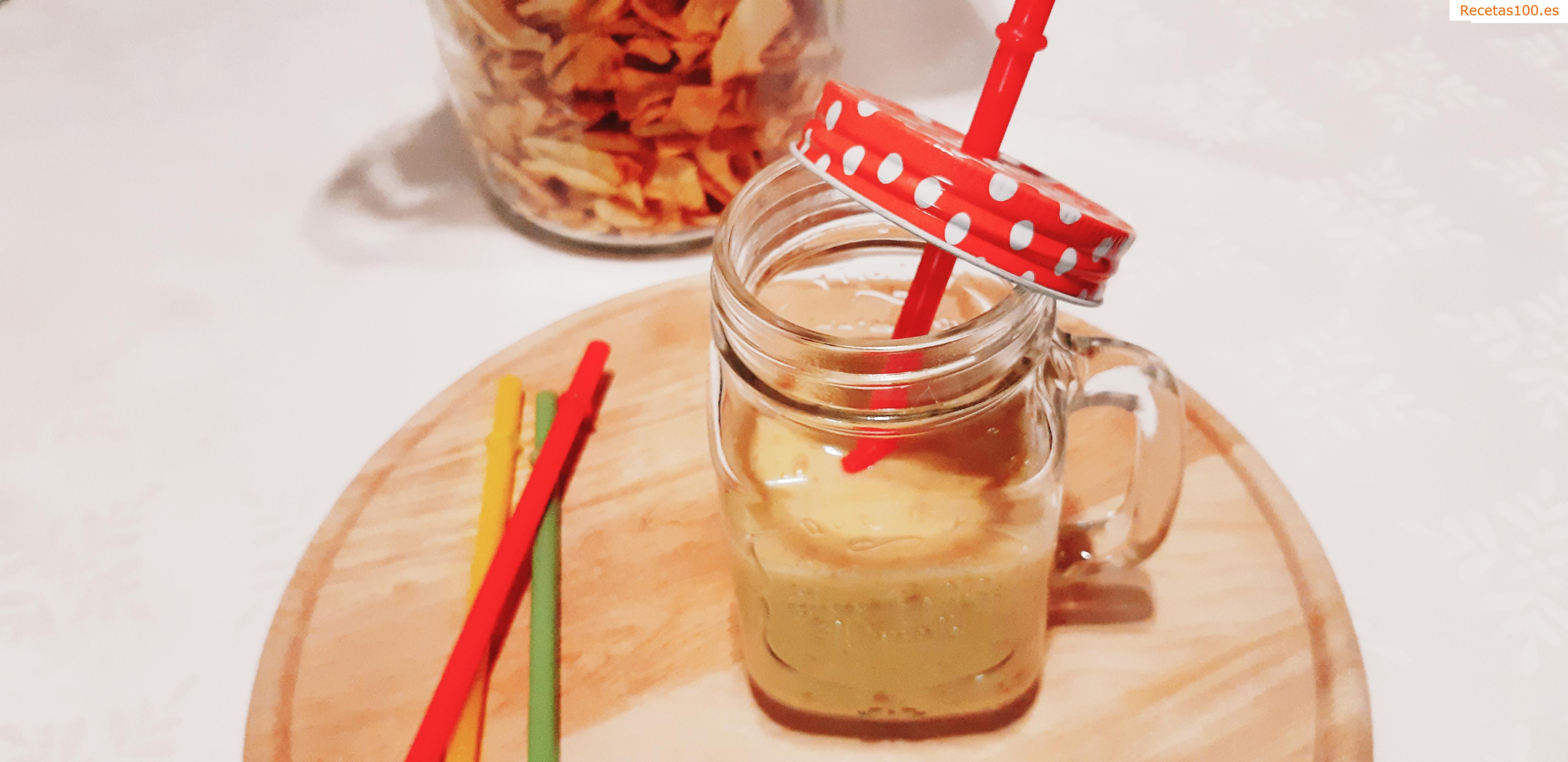 Batido de naranja con goji y dátiles