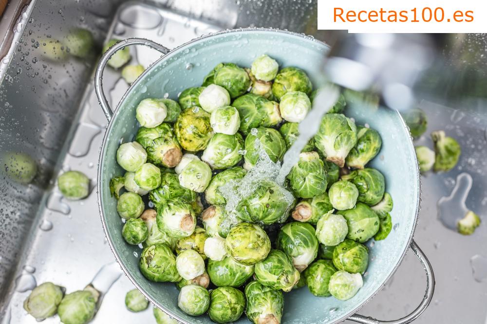 Coles de Bruselas guisadas con brócoli
