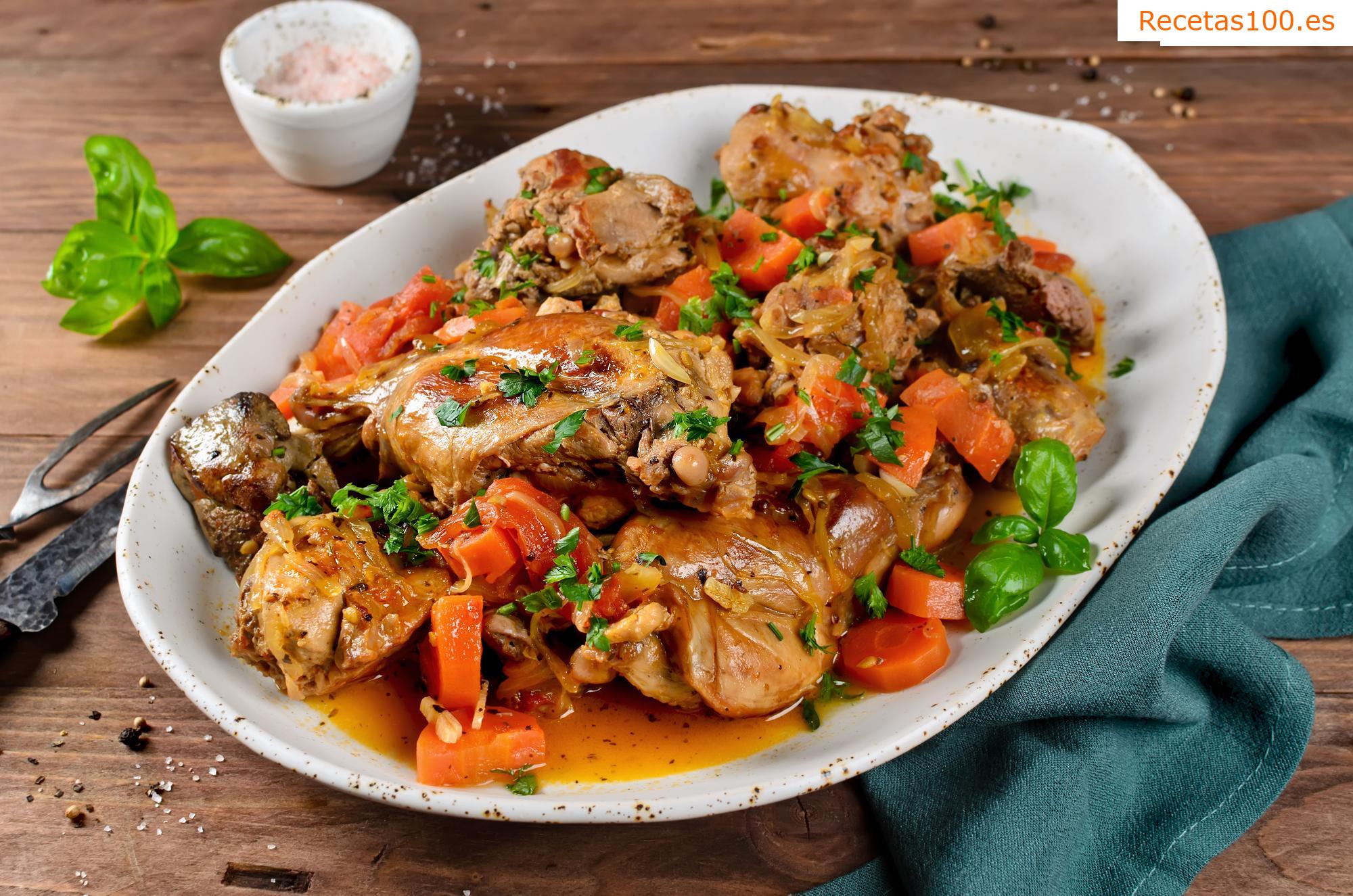 Conejo asado con verduras y cerveza