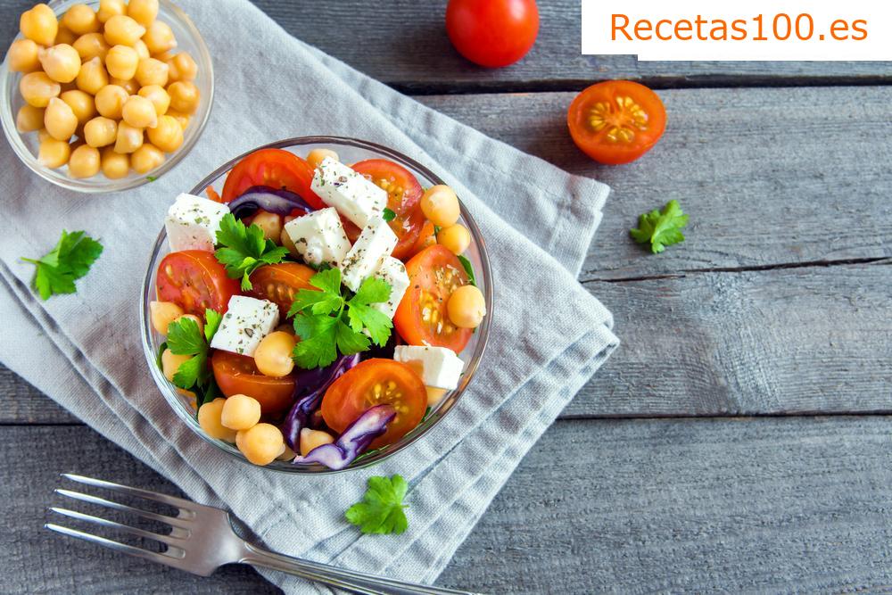 Ensalada de garbanzos jugosa