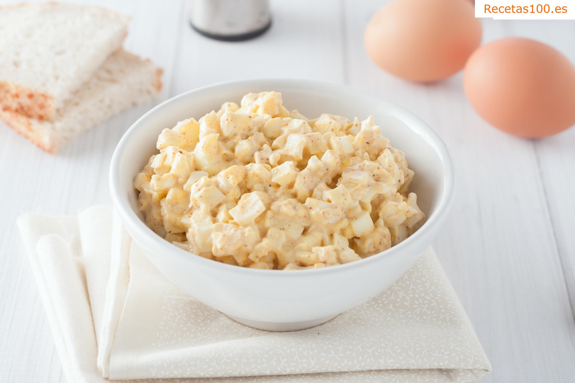 Ensalada de huevo con mayonesa casera