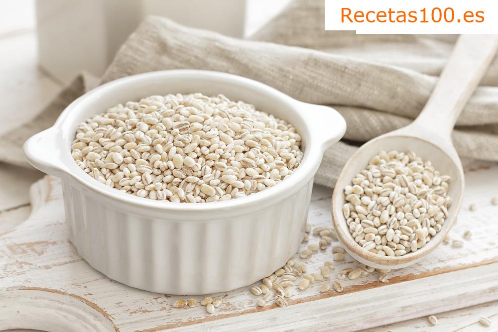 Ensalada de sémola cocida