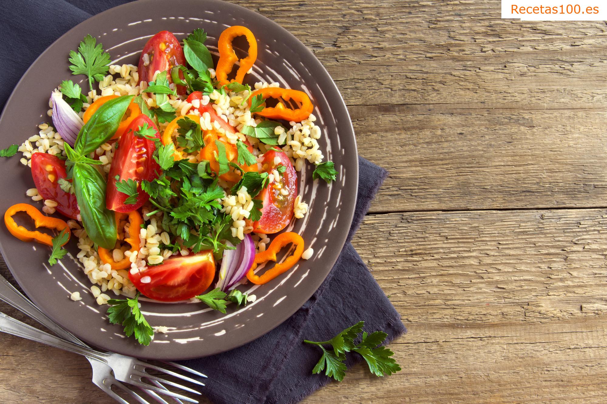 Ensalada de verduras y cuscús