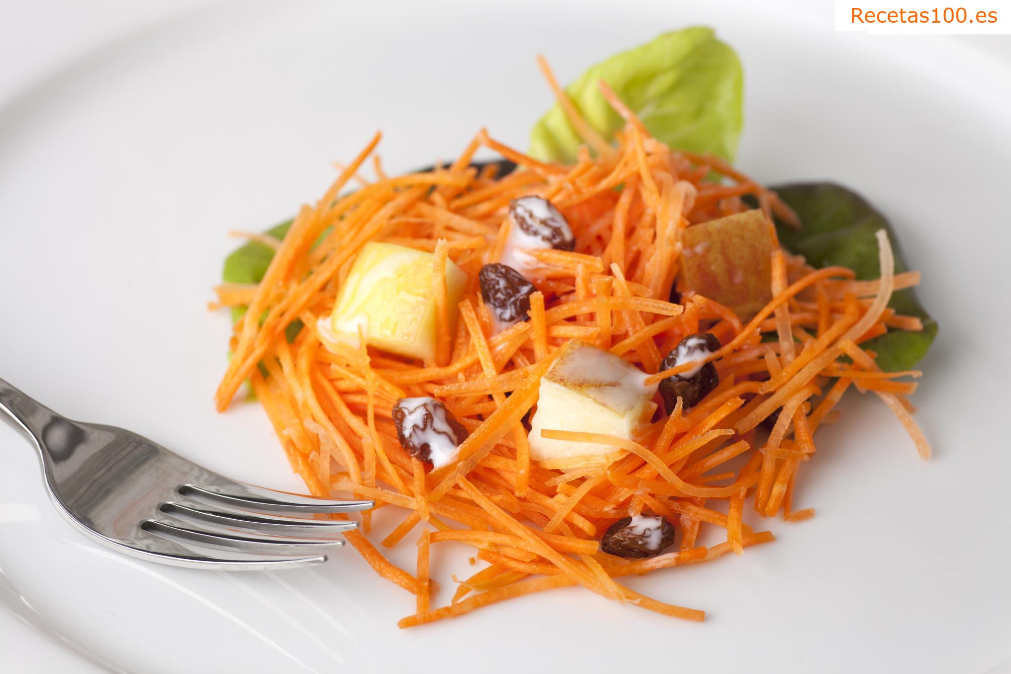 Ensalada de zanahoria con jugo de limón