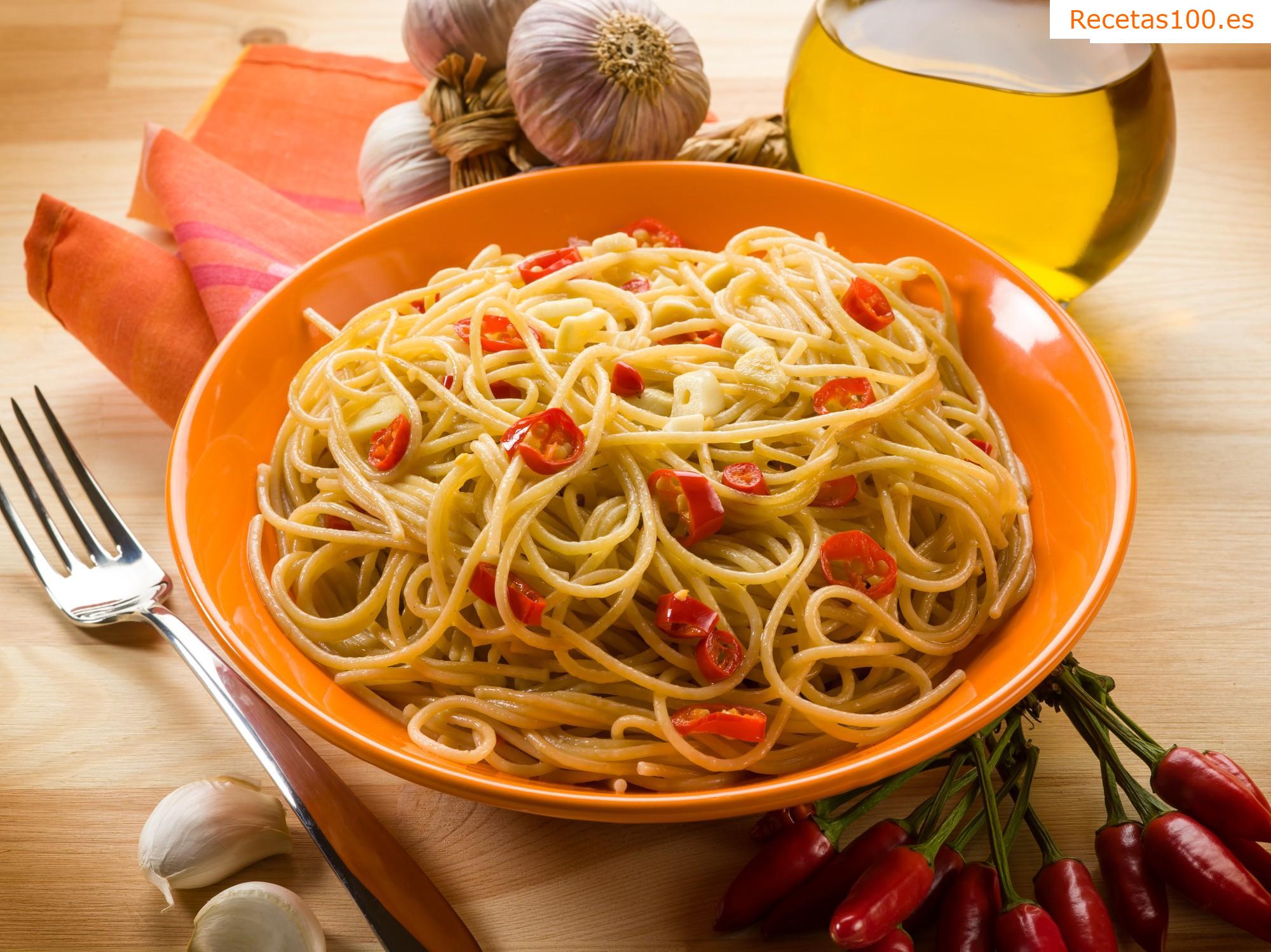 Espaguetis aglio e olio