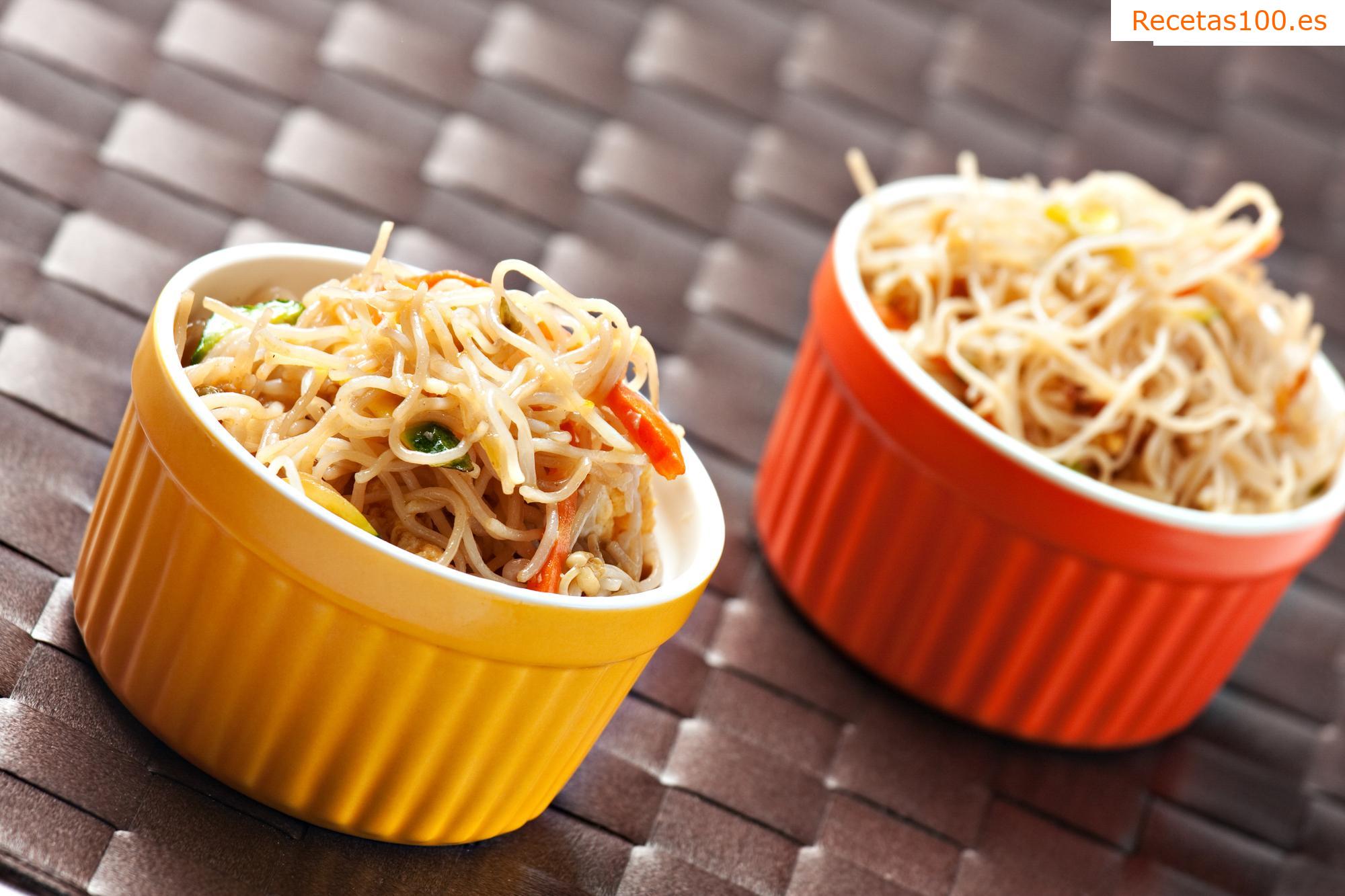 Fideos de arroz con verduras