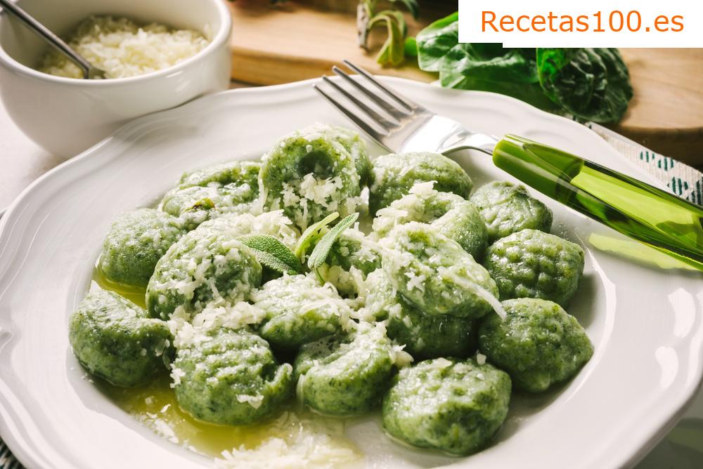Gnocchis de espinacas