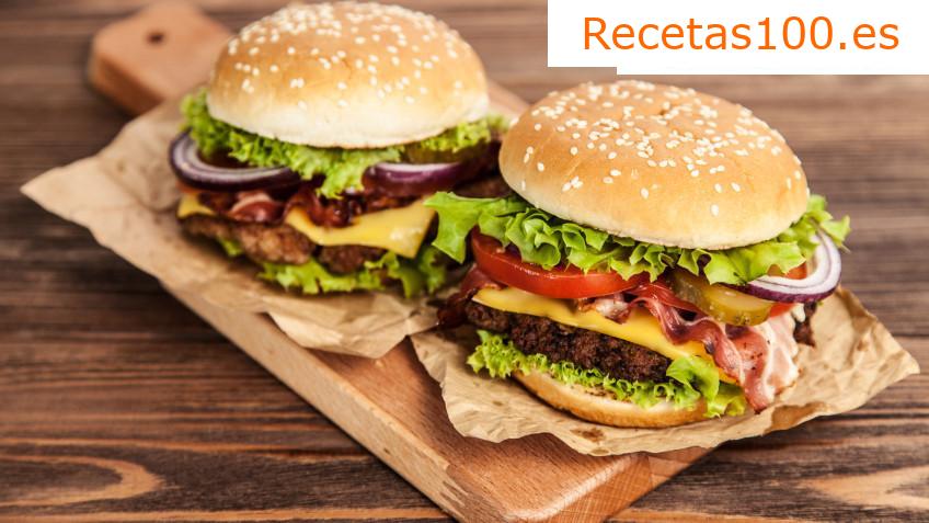 Hamburguesa de res con bollo casero