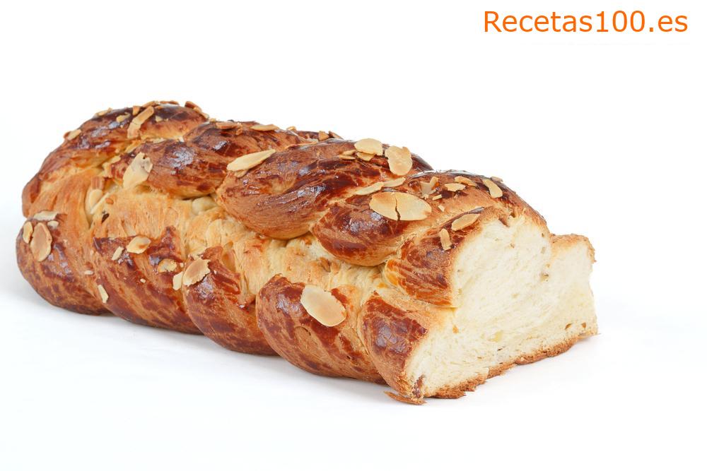 Pan dulce de Navidad con requesón y crema sin levar