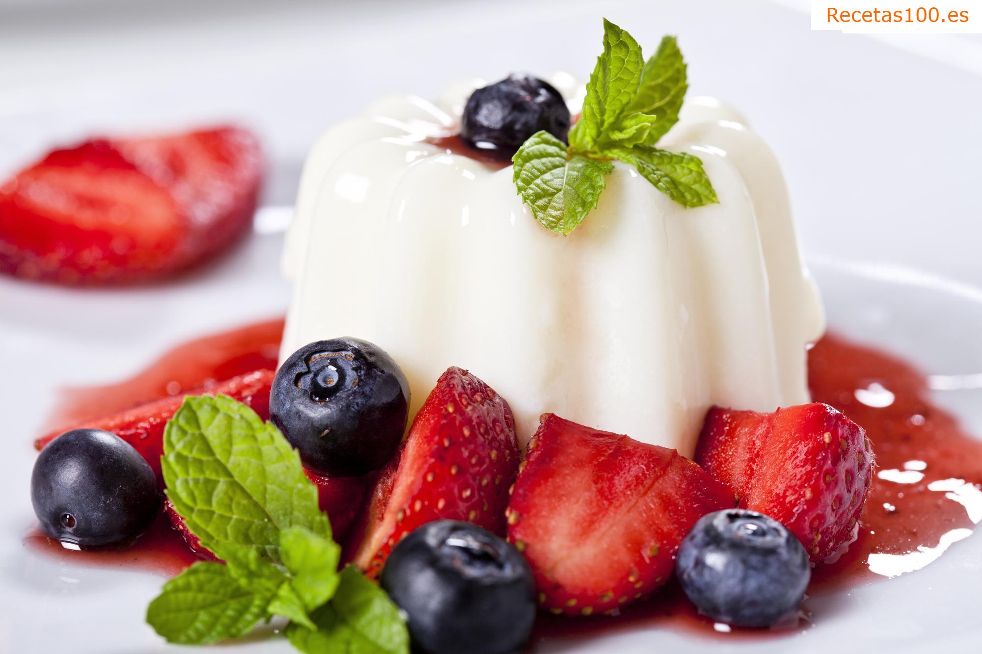 Panna cotta de fresa