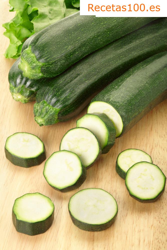 Pasta de calabacín con verduras