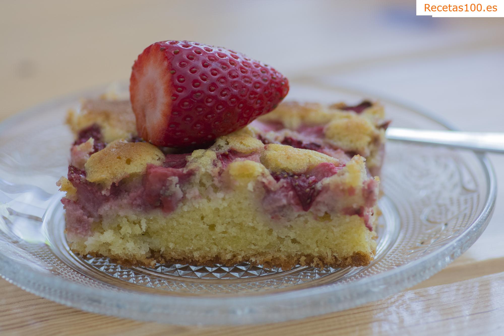Pastel de fresas con requesón