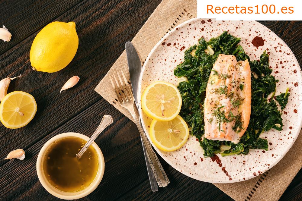Pechuga con espinacas y tomates secos
