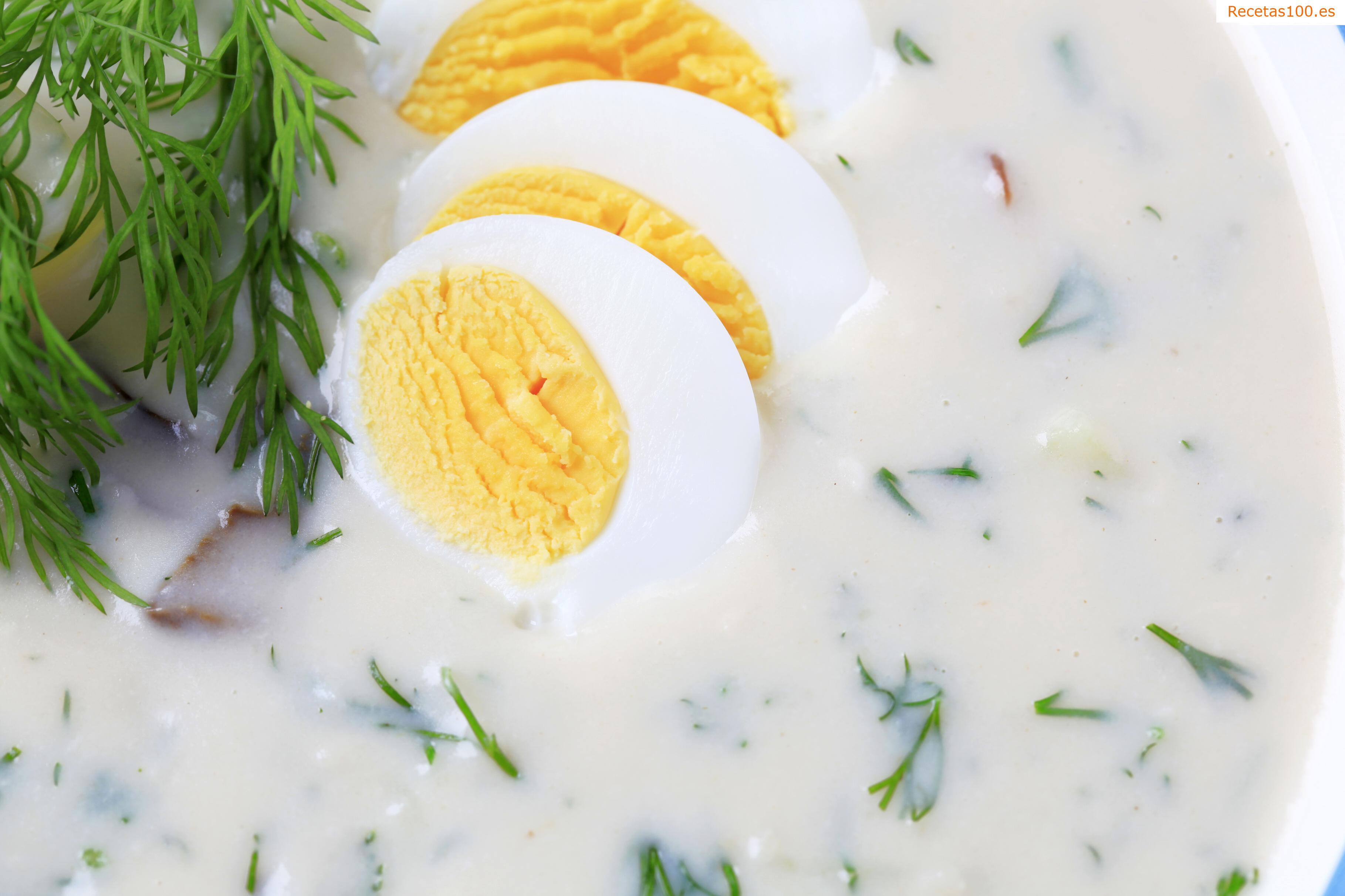 Salsa de eneldo fría para huevos