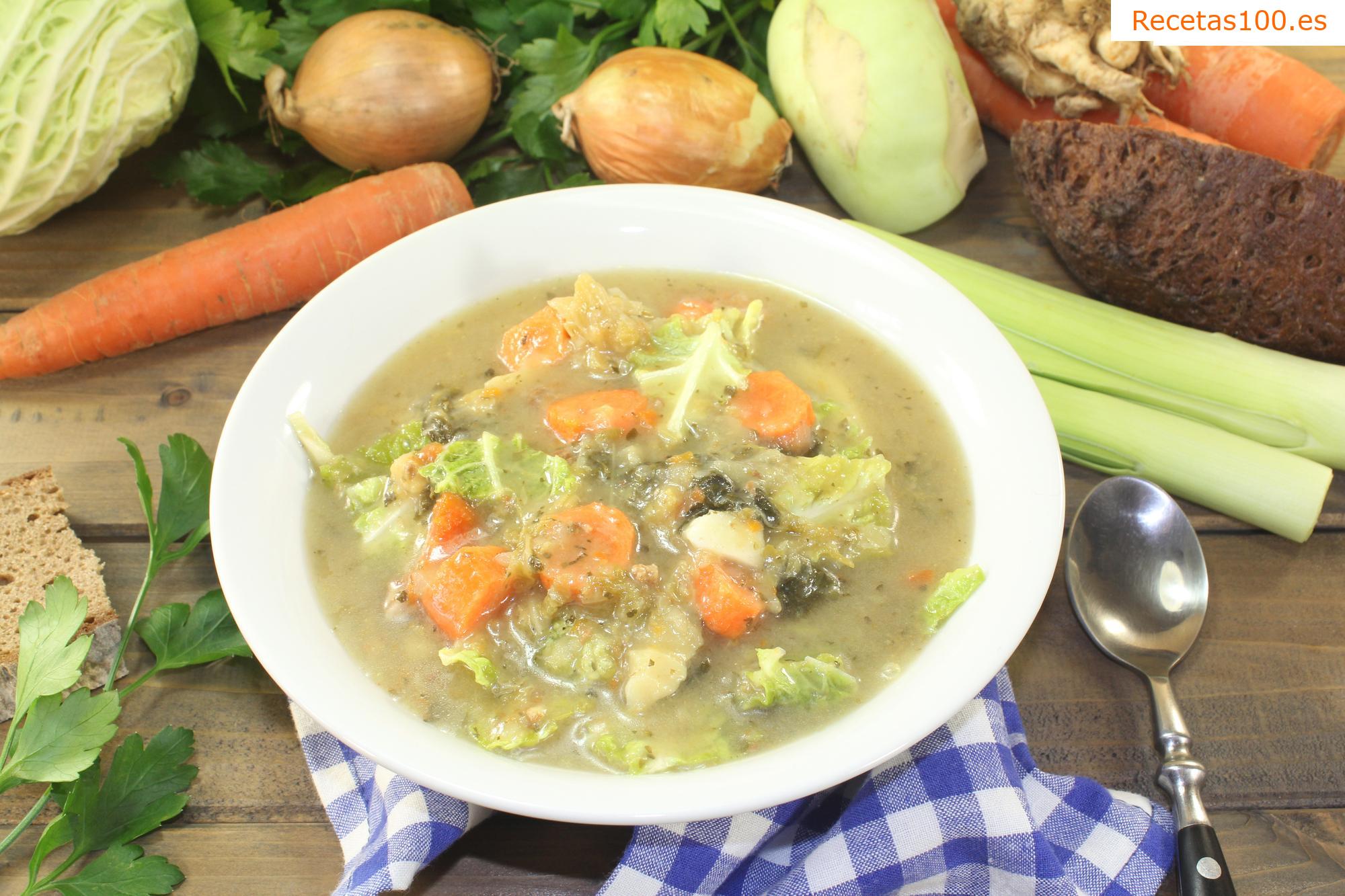 Sopa con coles de Bruselas