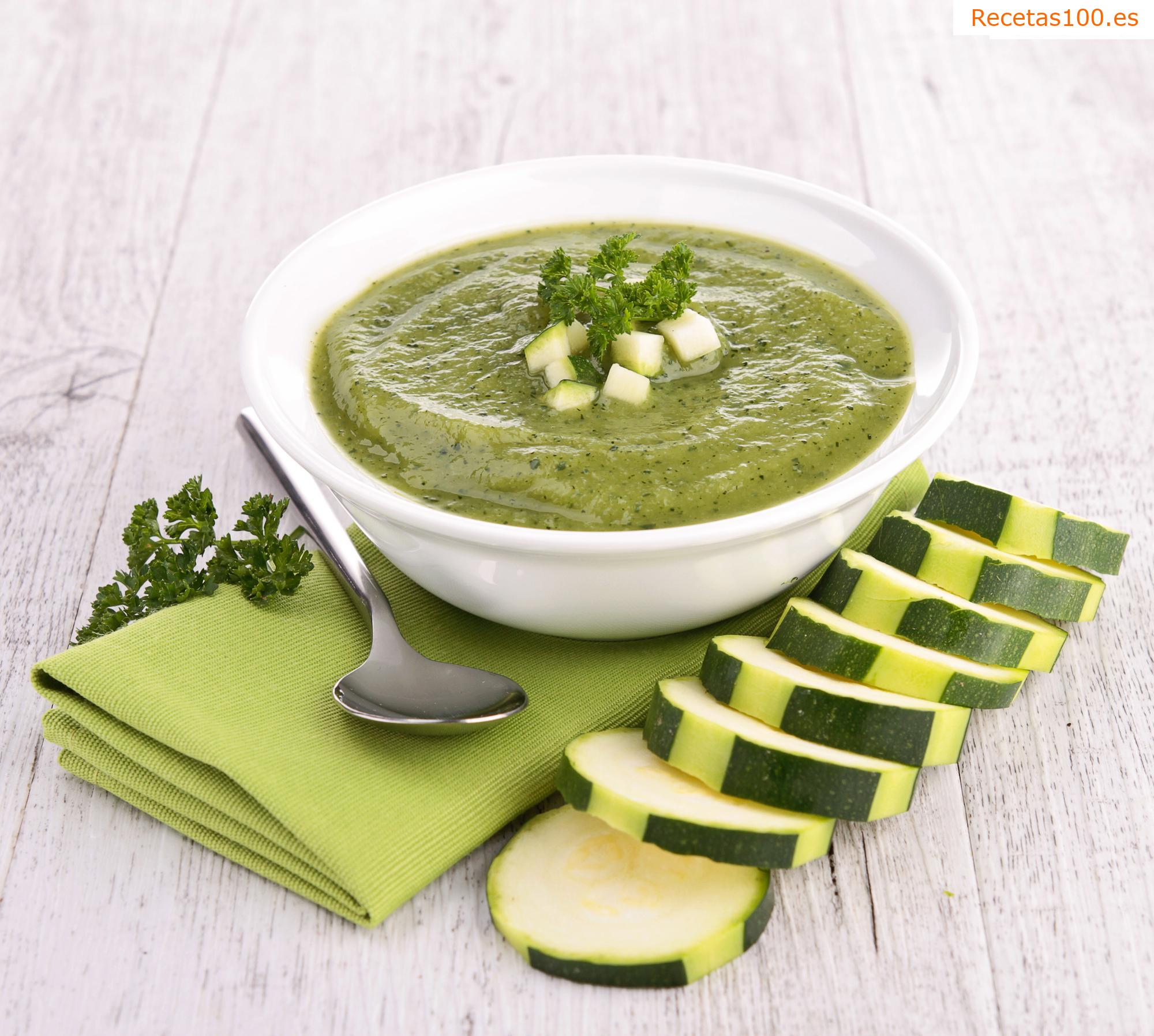 Sopa de calabacín con patatas