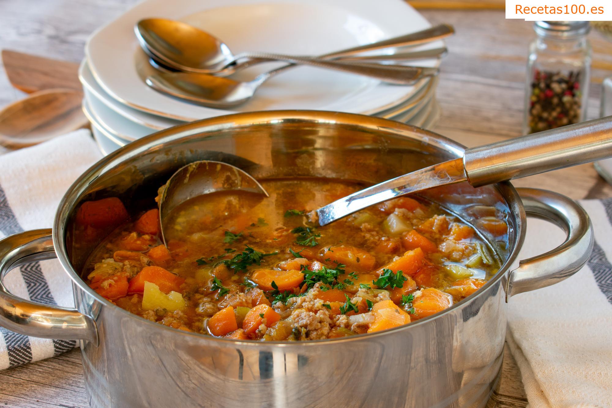 Sopa de carne picada