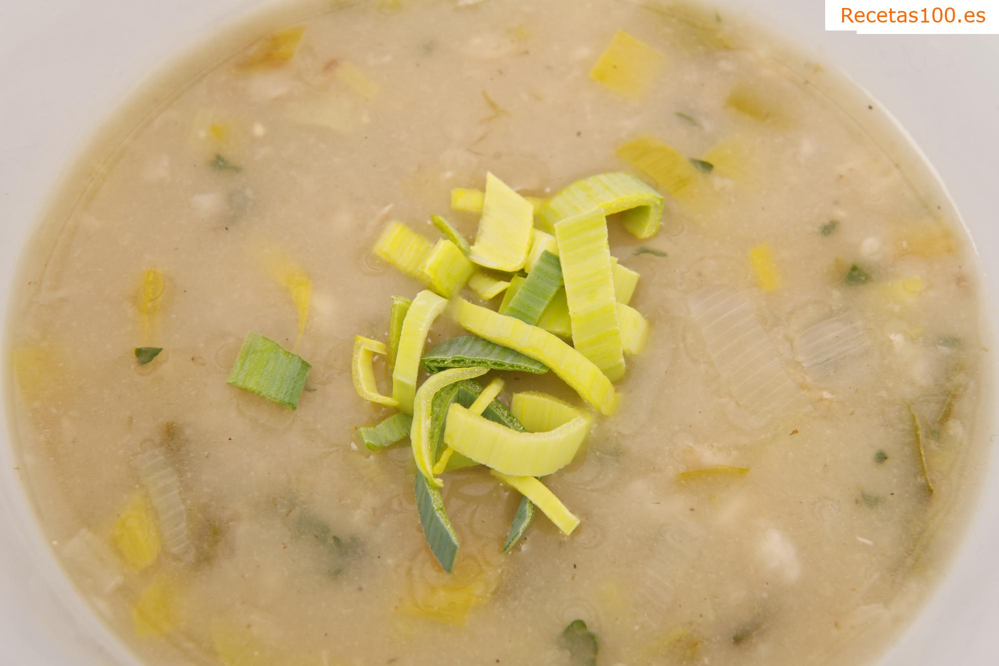 Sopa de col con levadura