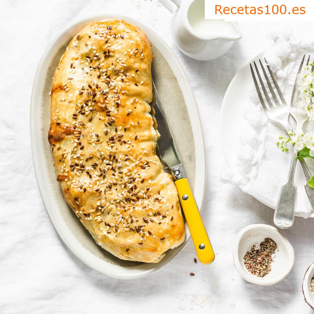 Strudel de cebolla con hojaldre