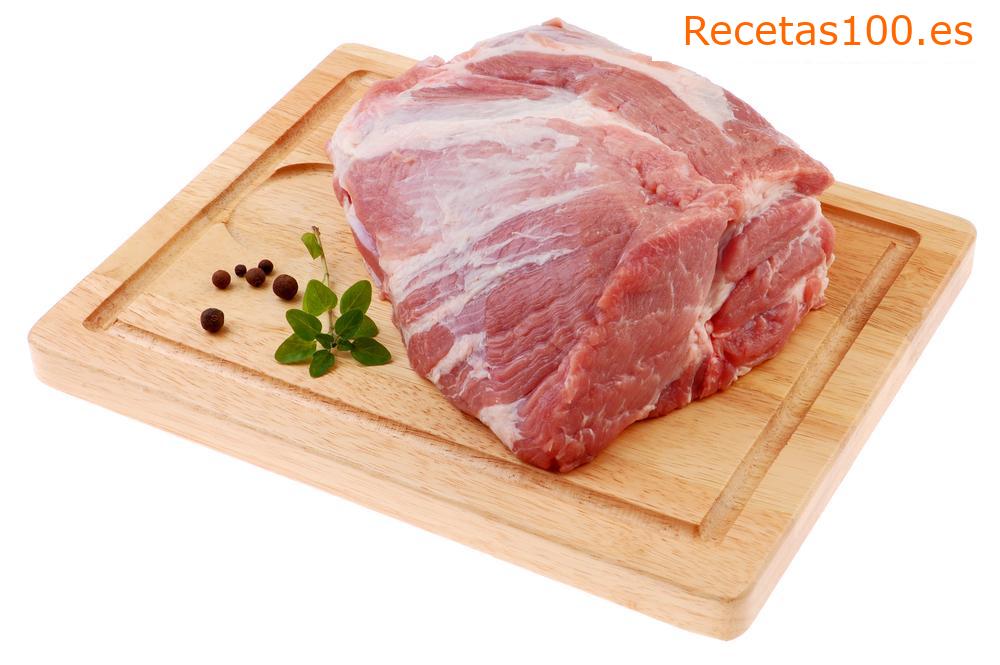 Tiras de cerdo con puerro y champiñones en crema